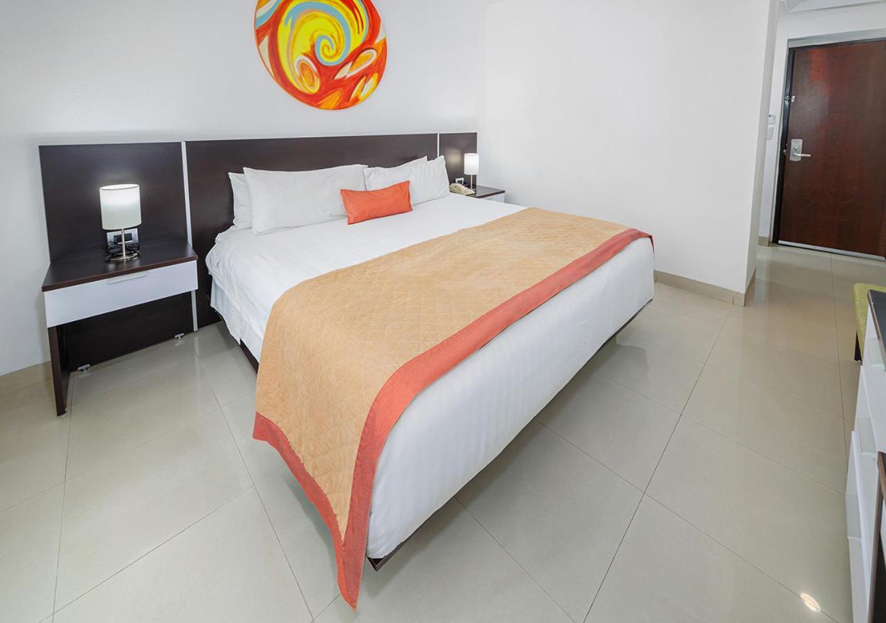 Hotel Mexico Plaza Irapuato Exteriör bild